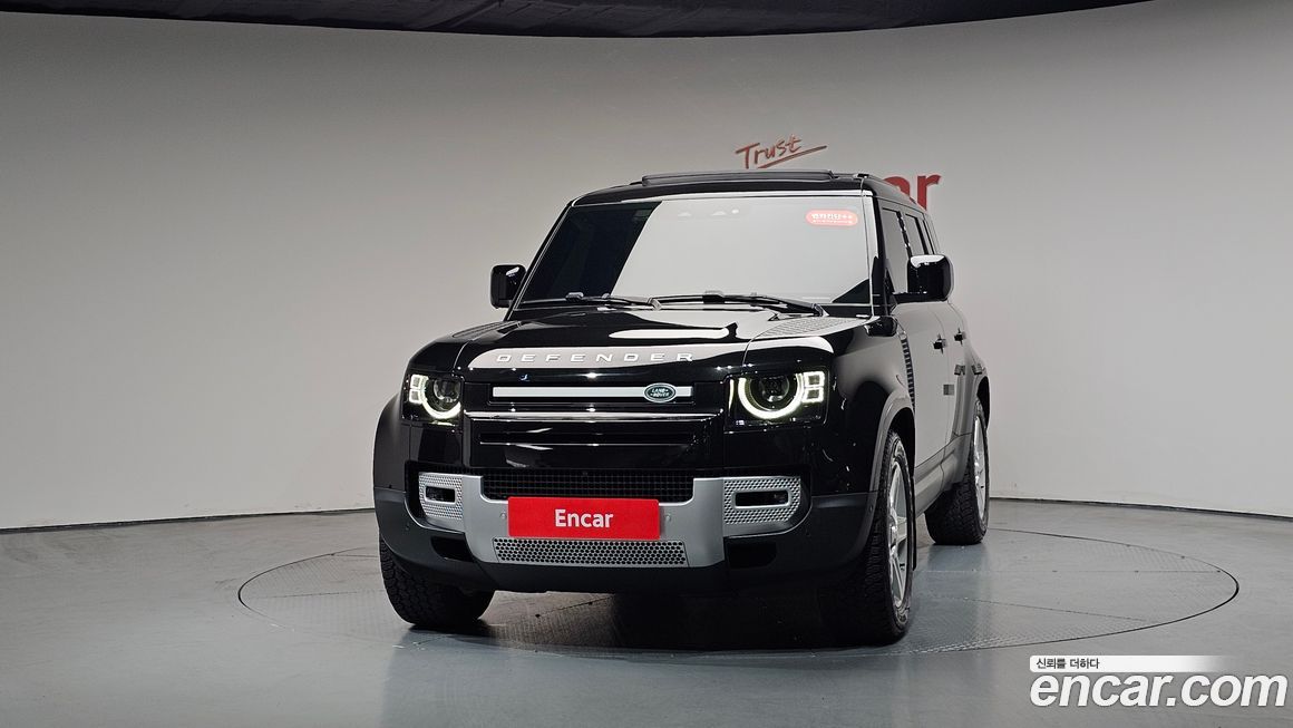 Land Rover Defender 110 D250 SE, 2023