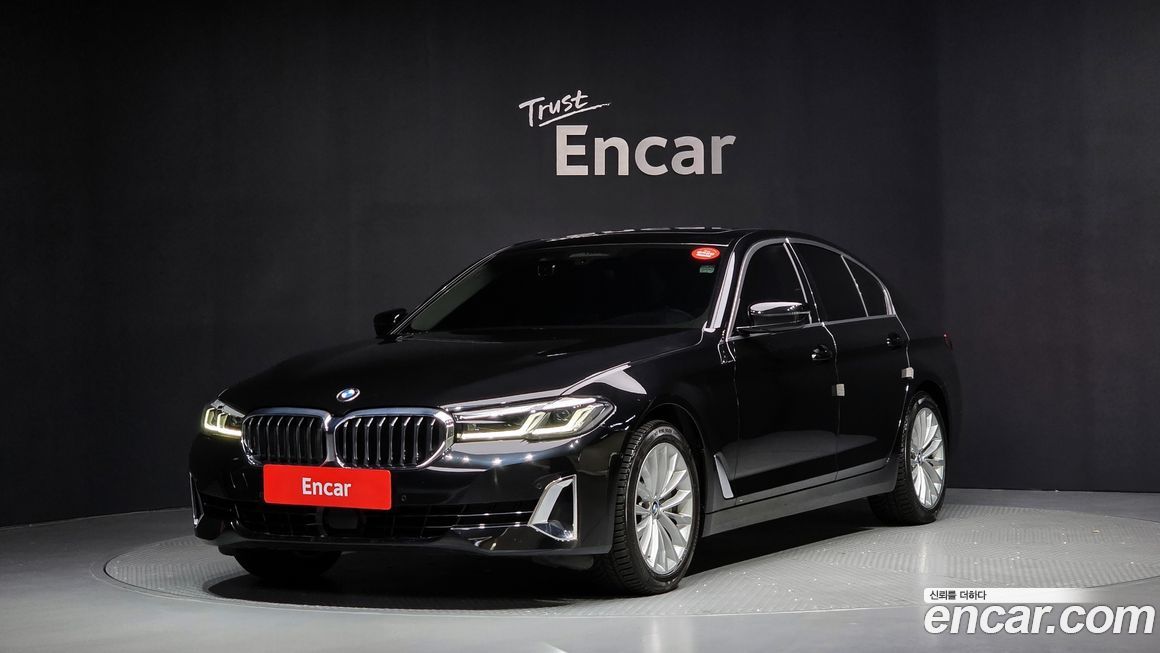 BMW 5-Series 530i xDrive Luxury, 2022