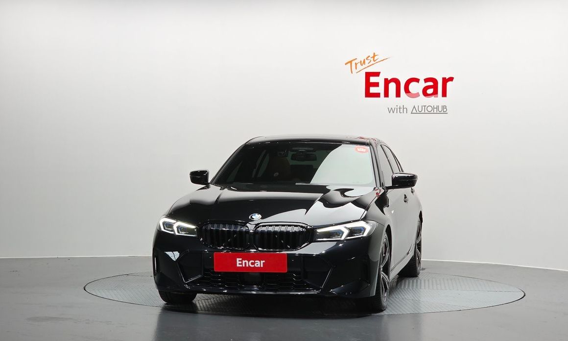 BMW 3-Series 320i M Sport, 2025