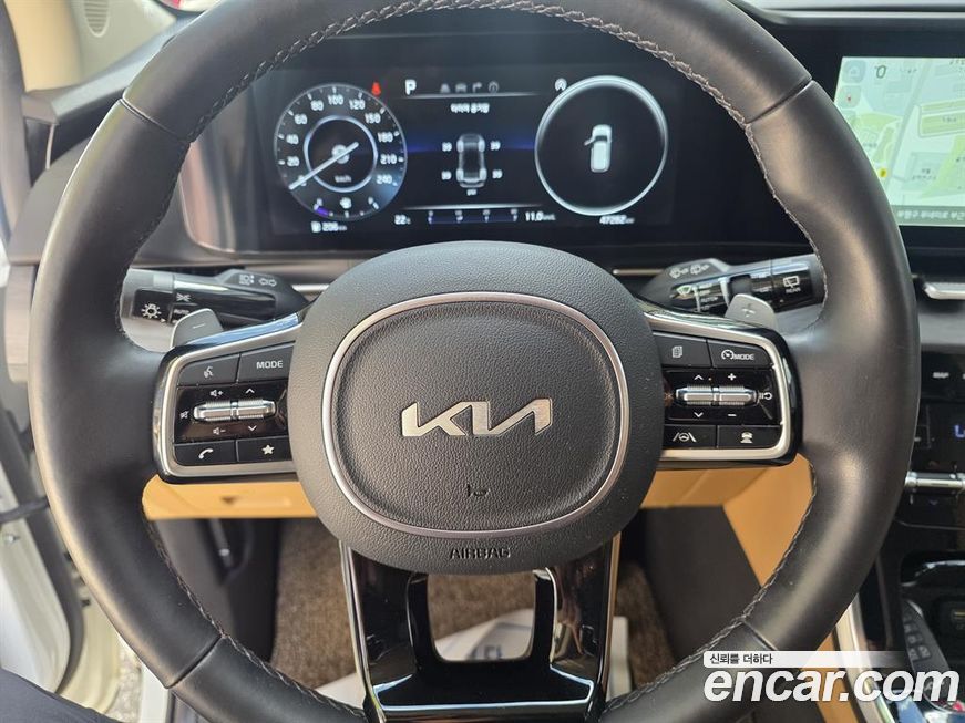Kia Carnival 9-Seater Signature, 2023