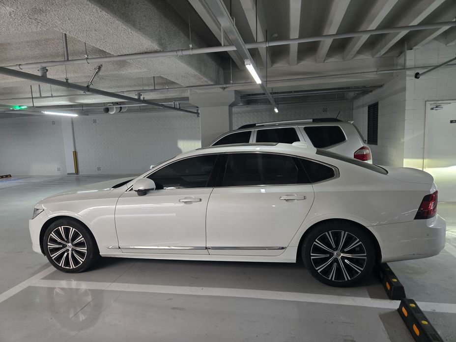 Volvo S90 B5 Ultra Dark, 2023