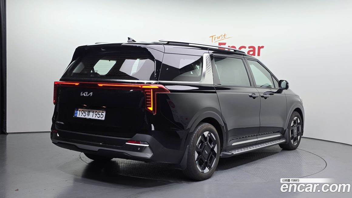 Kia Carnival 7-Seater Noblesse, 2024