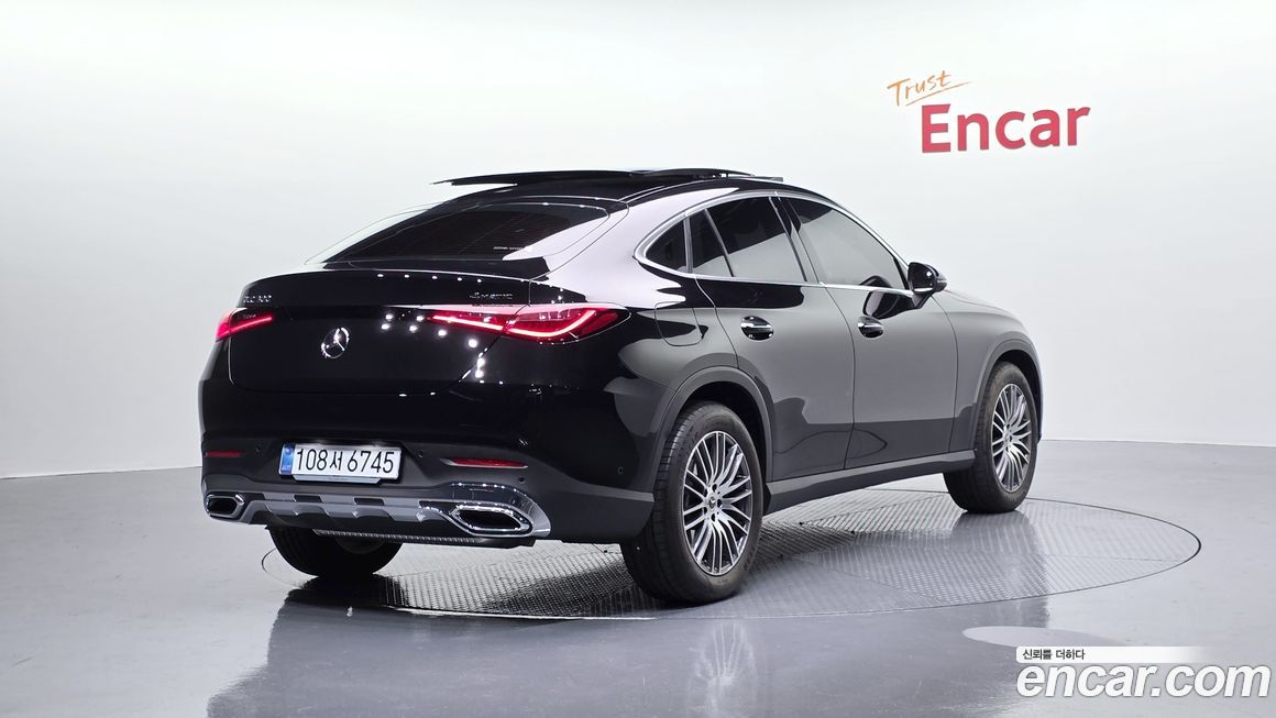 Mercedes-Benz GLC-Class GLC300 4MATIC Avnatgarde Coupe, 2025