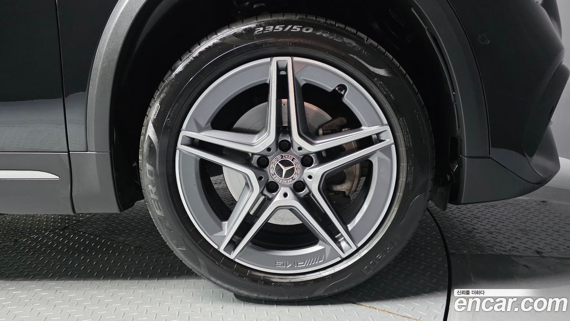 Mercedes-Benz GLA-Class GLA250 4MATIC, 2023