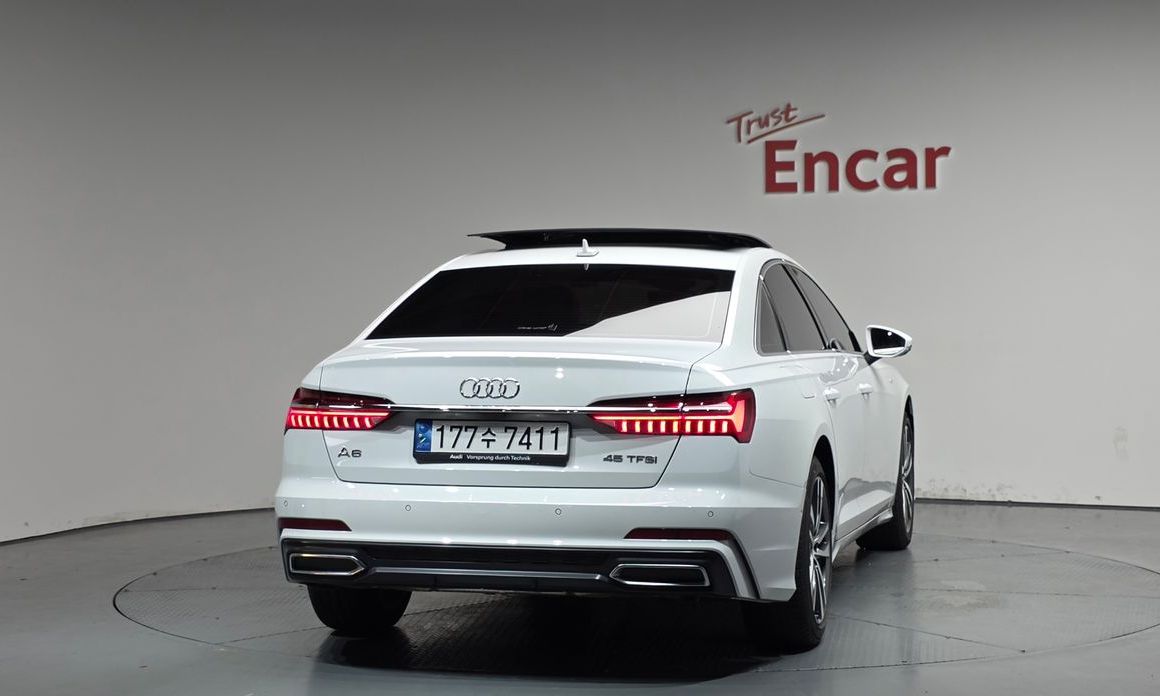 Audi A6 45 TFSI Premium, 2022