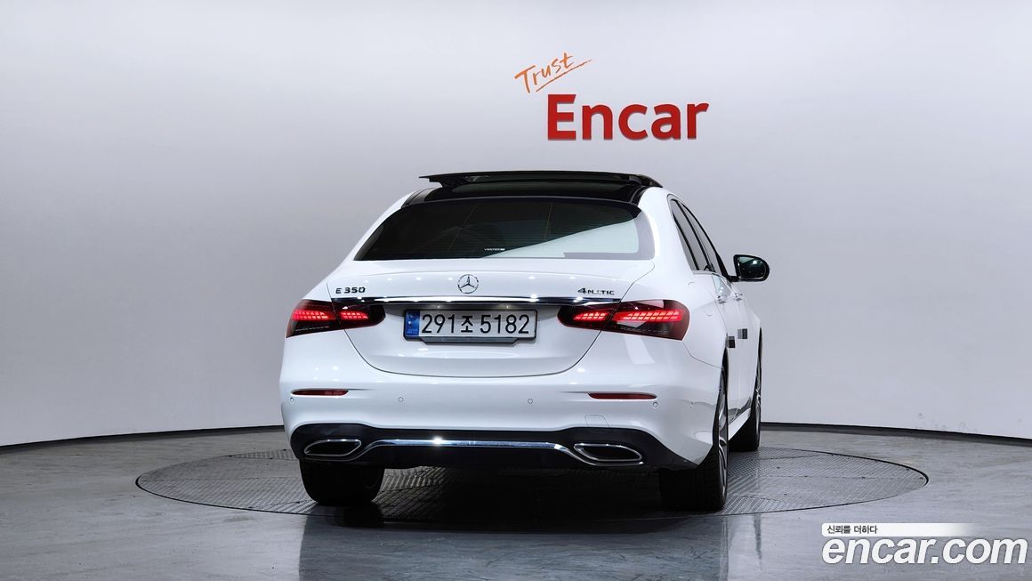 Mercedes-Benz E-Class E350 4MATIC AMG Line, 2022