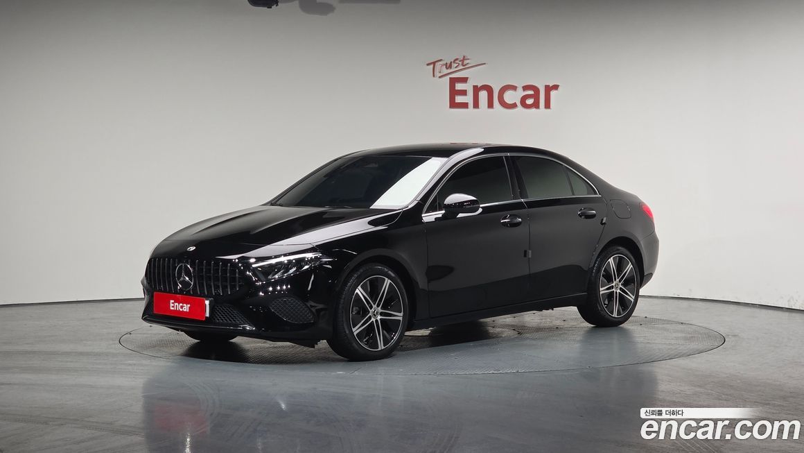 Mercedes-Benz A-Class A220 Sedan, 2026