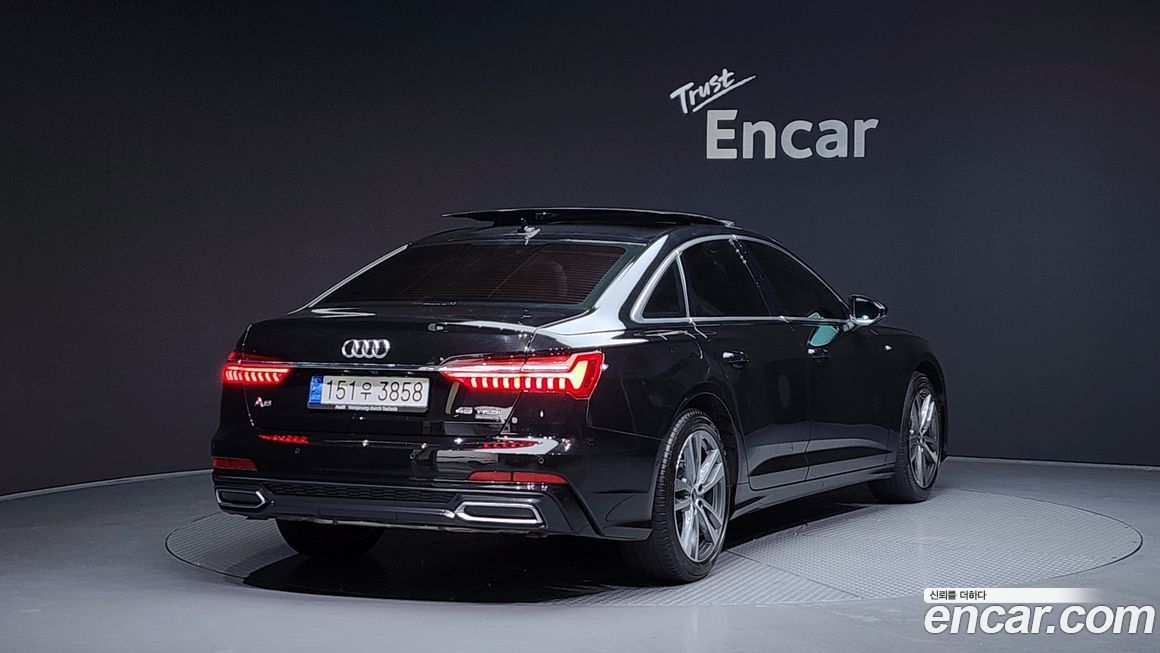 Audi A6 45 TFSI Quattro Premium, 2023