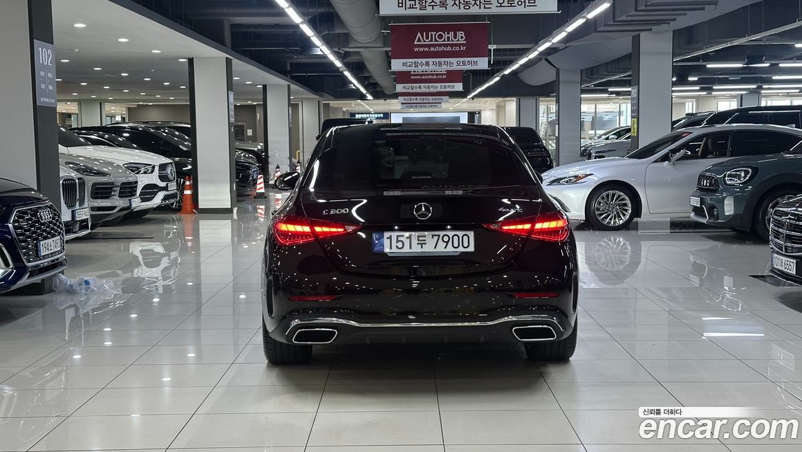 Mercedes-Benz C-Class C300 4MATIC AMG Line, 2024