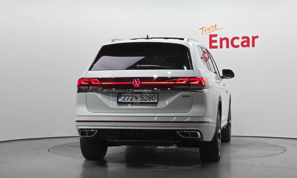 Volkswagen Atlas 2.0 TSI R-LINE 6-Seater, 2025