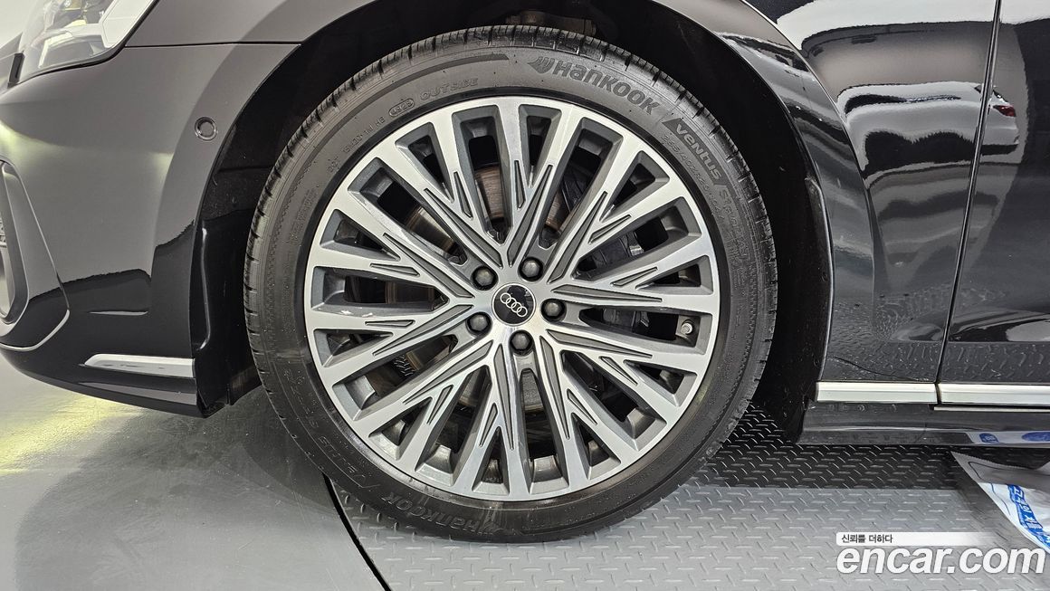 Audi A8 55 TFSI Quattro Premium LWB, 2023