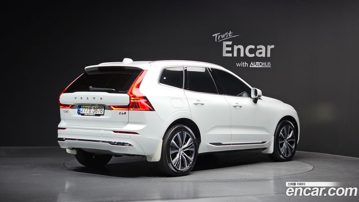 Volvo XC60 B6 Inscirtion, 2022