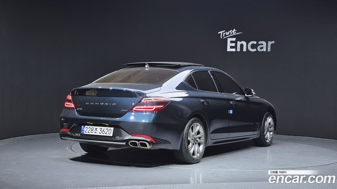 Genesis G70 Gasoline 2.0T 4WD, 2023