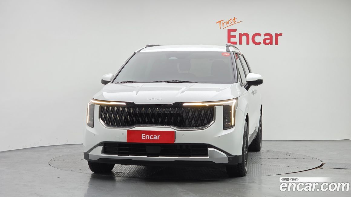 Kia Carnival 9-Seater Prestige, 2024