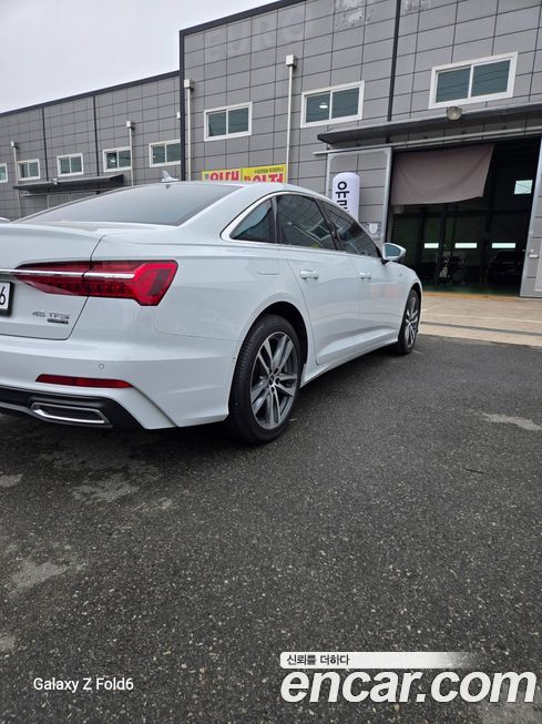 Audi A6 45 TFSI Quattro Premium, 2022