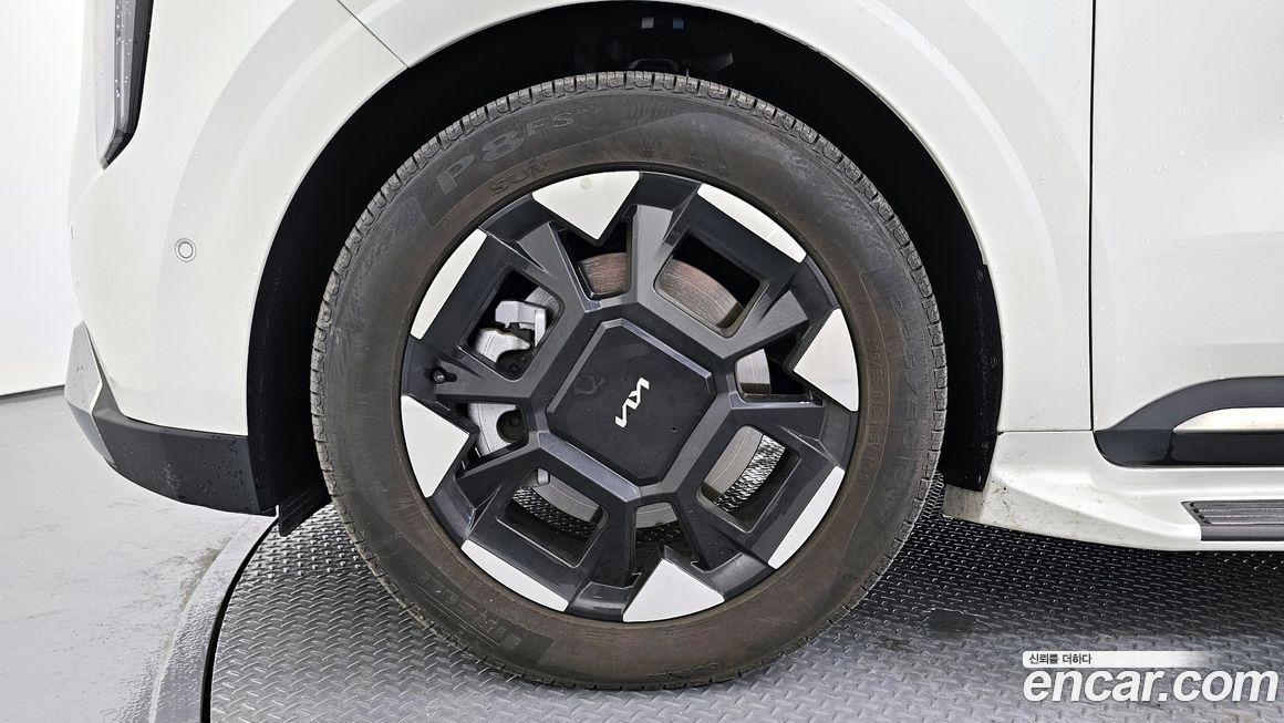Kia Carnival 7-Seater Signature, 2025