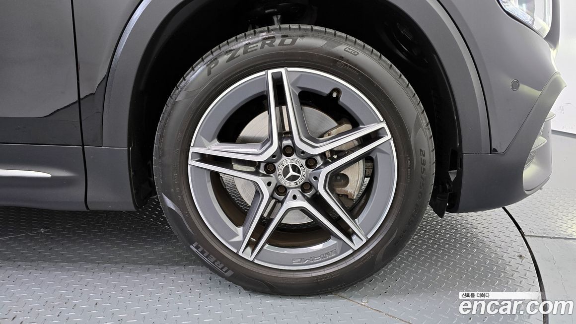 Mercedes-Benz GLB-Class GLB250 4MATIC, 2023