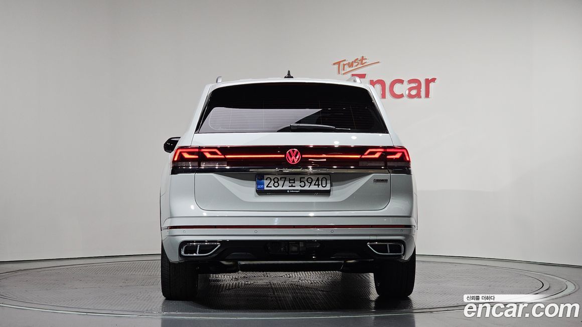 Volkswagen Atlas 2.0 TSI R-LINE 7-Seater, 2025
