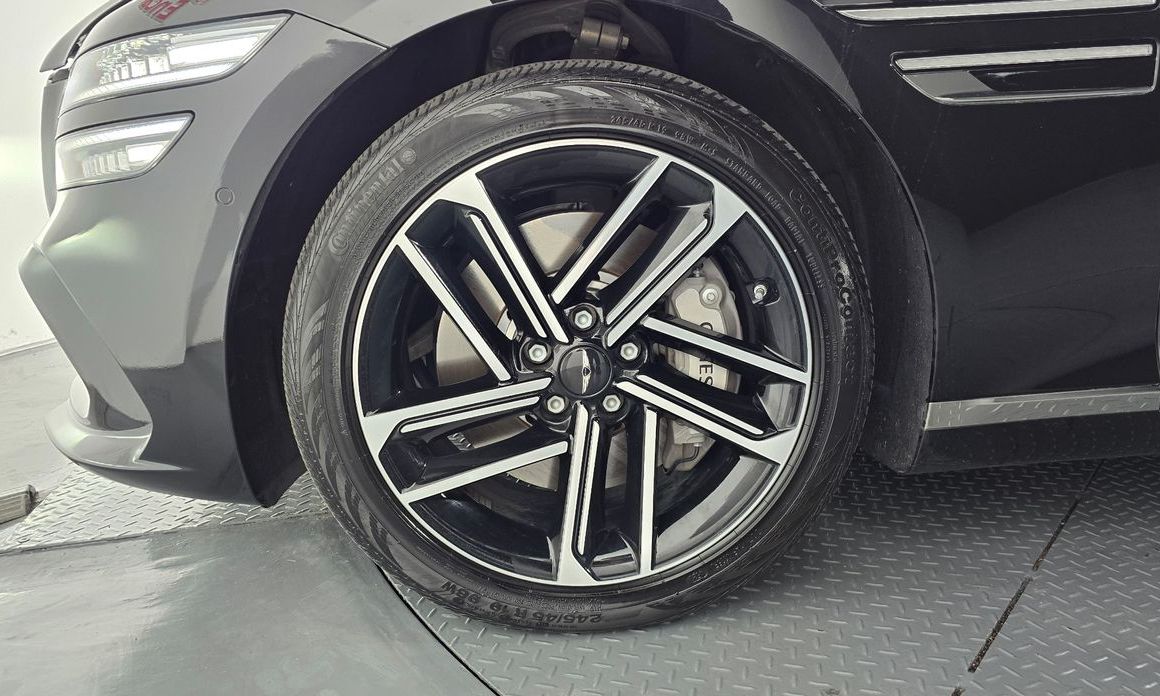 Genesis G80 Gasoline 2.5 Turbo AWD, 2025