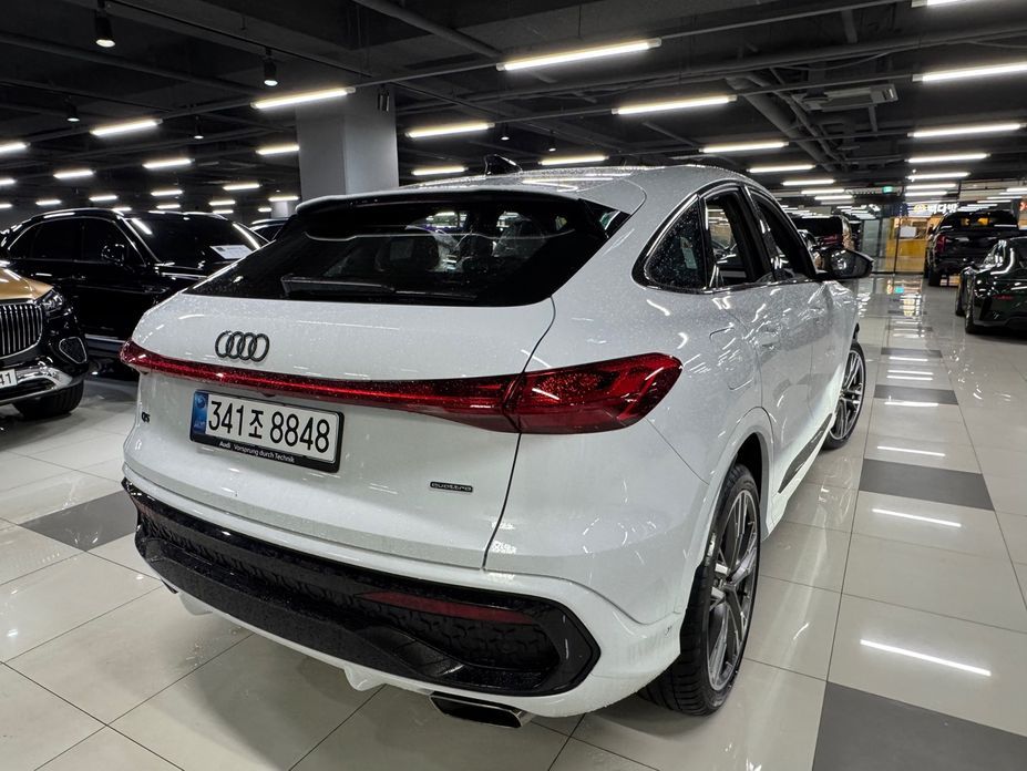 Audi Q5 45 TFSI Quattro S Line Black Edition Sport Back, 2025