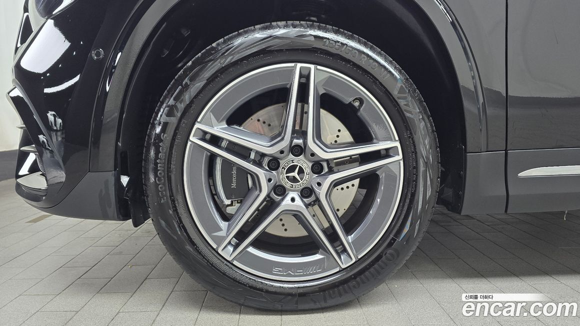 Mercedes-Benz GLA-Class GLA250 4MATIC, 2025