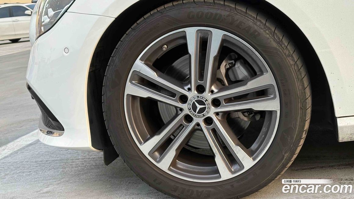 Mercedes-Benz E-Class E250 Avantgarde, 2023