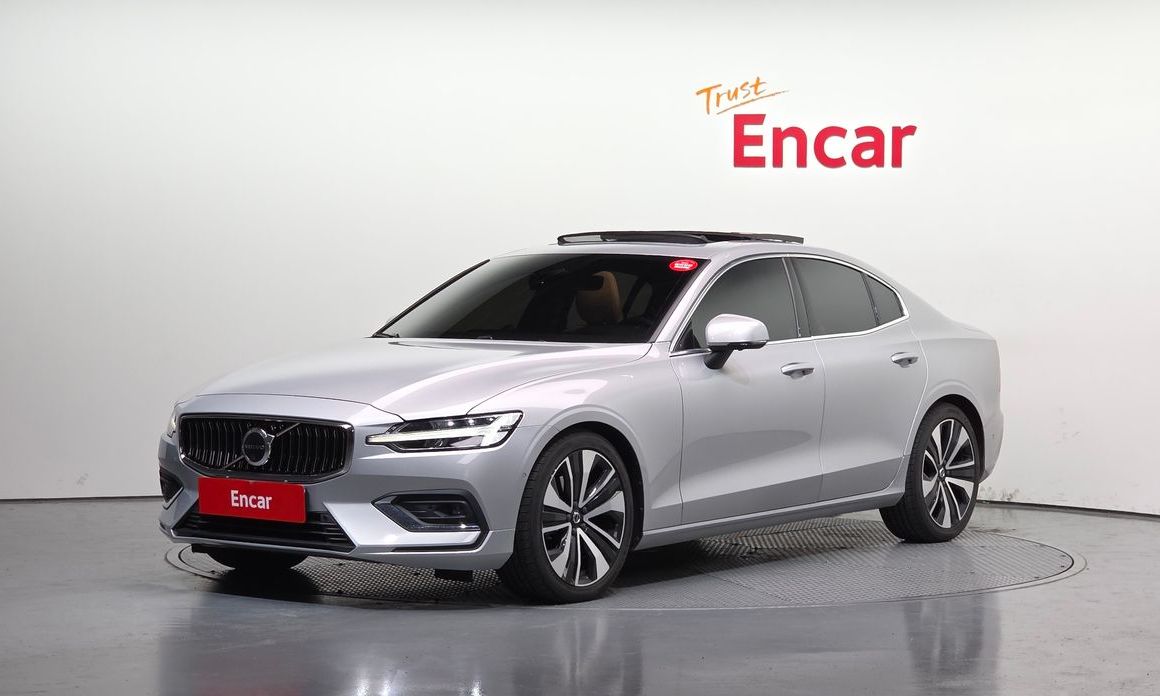 Volvo S60 B5 Ultimate Bright, 2023