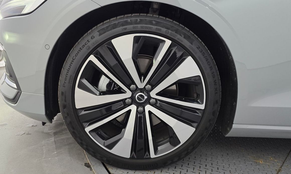 Volvo S60 B5 Ultimate Bright, 2024