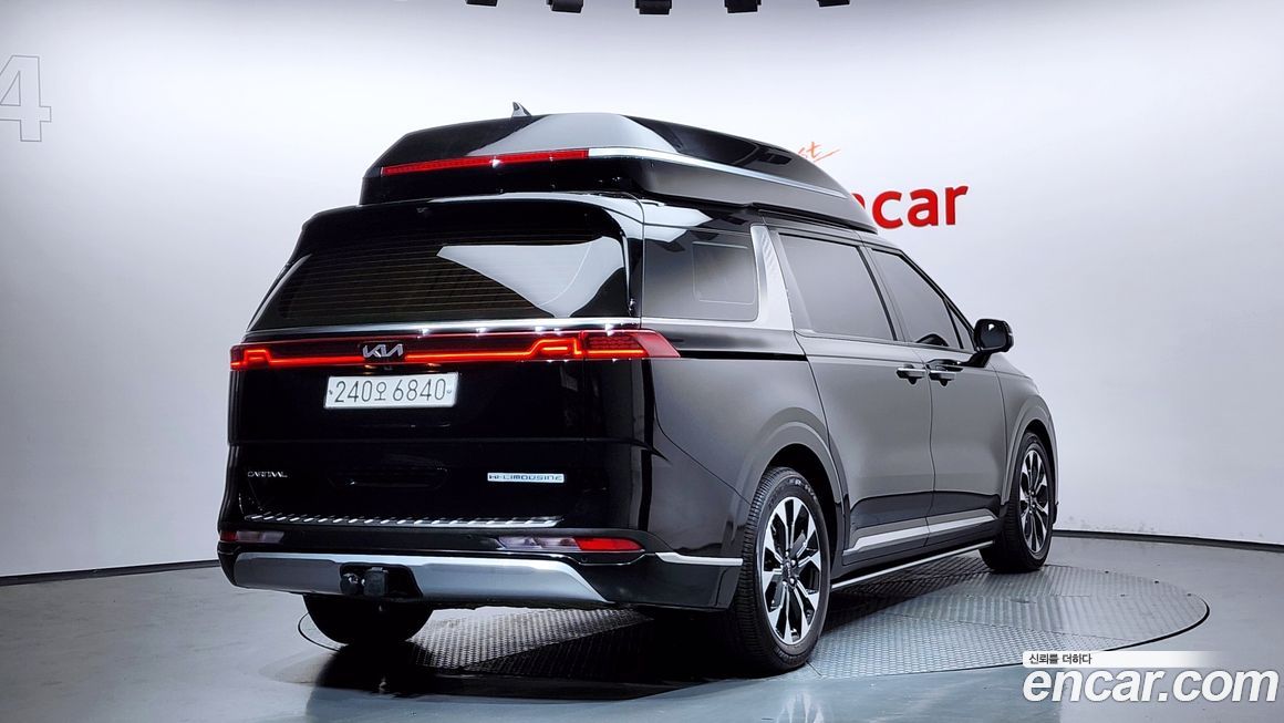 Kia Carnival 9-Seater Hi-Limousine, 2023