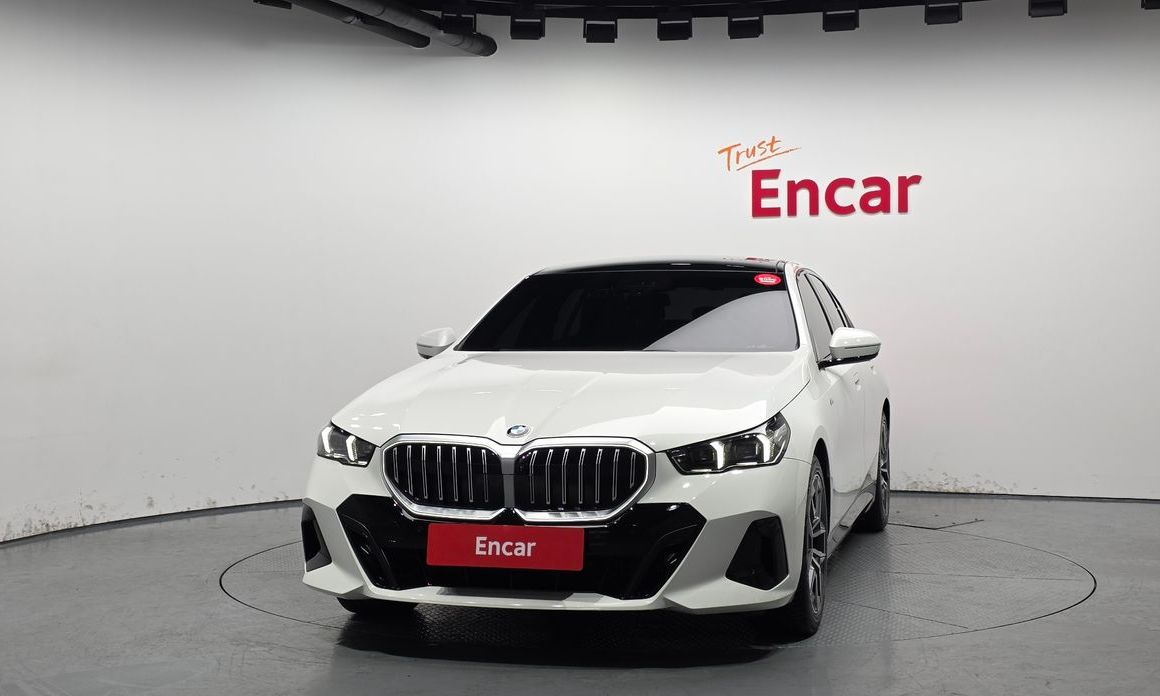 BMW 5-Series 523d M Sport, 2025