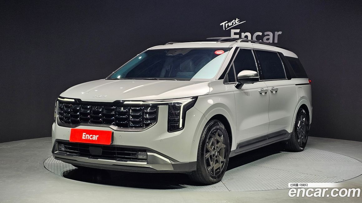 Kia Carnival 7-Seater Gravity, 2025