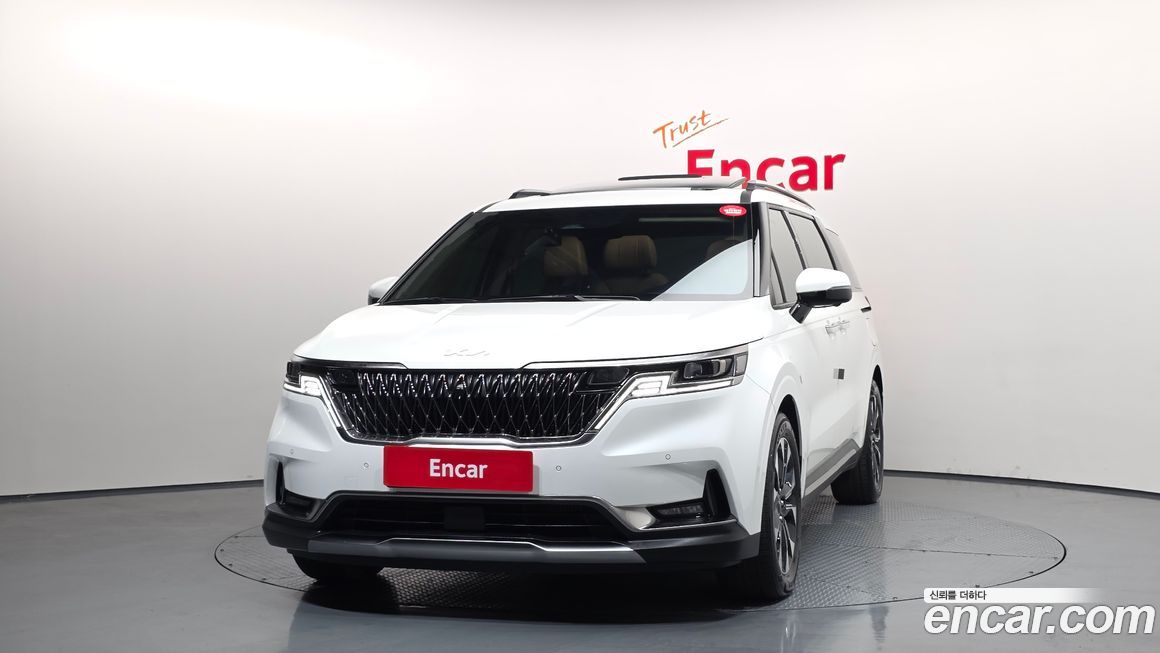 Kia Carnival 7-Seater Signature, 2023