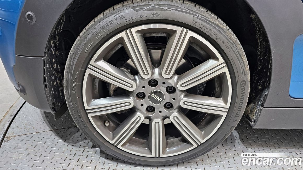 Mini Clubman Classic, 2024