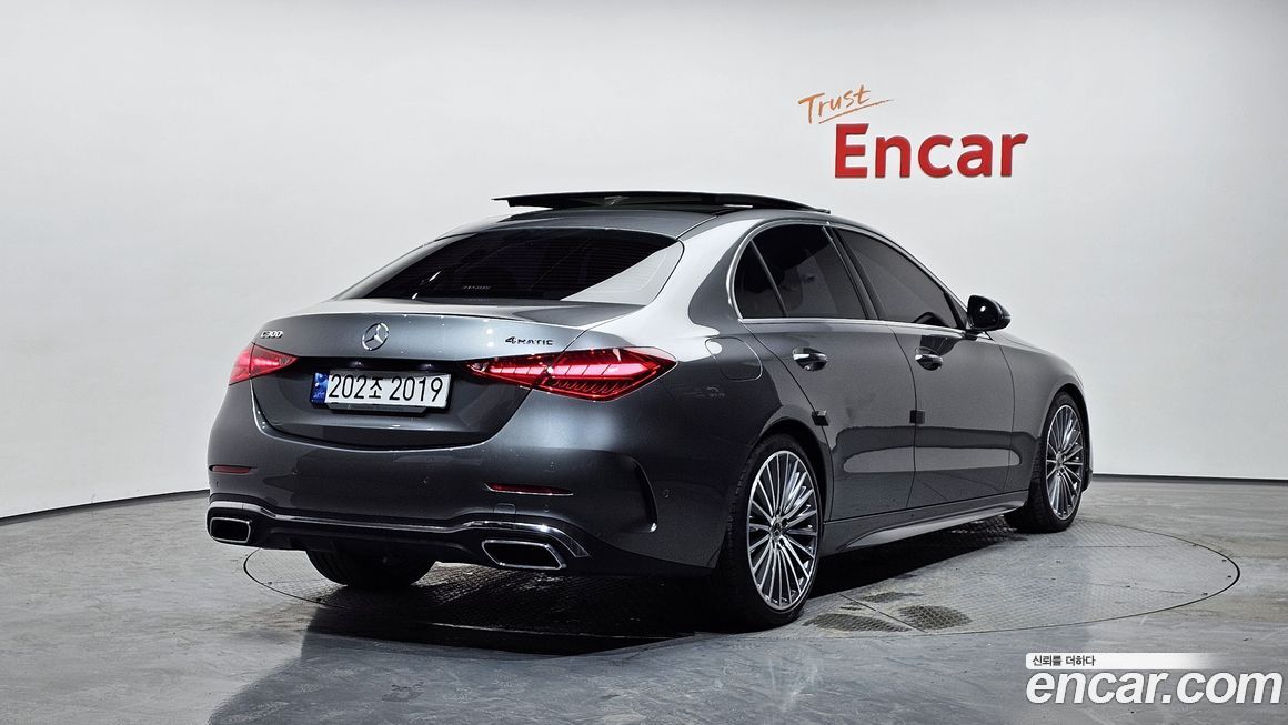 Mercedes-Benz C-Class C300 4MATIC AMG Line, 2023