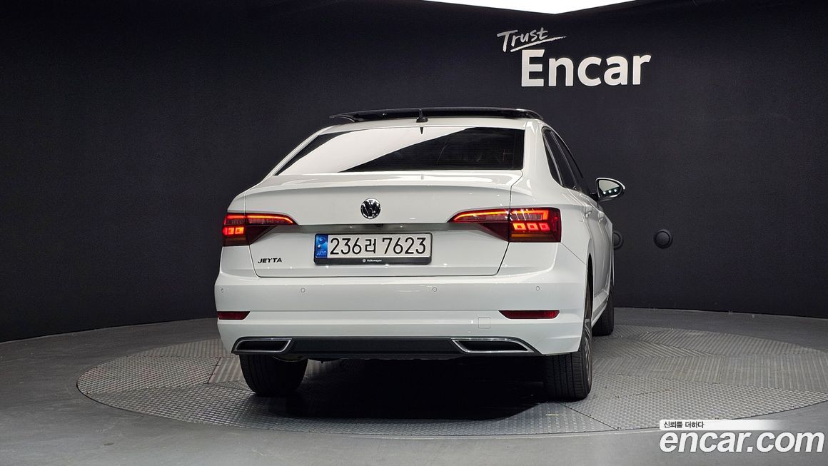 Volkswagen Jetta 1.4 TSI Prestige, 2021