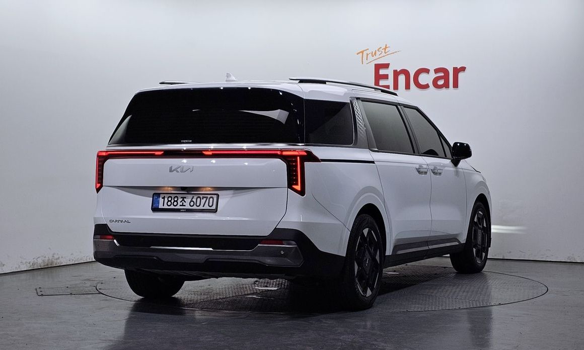 Kia Carnival 9-Seater Noblesse, 2025