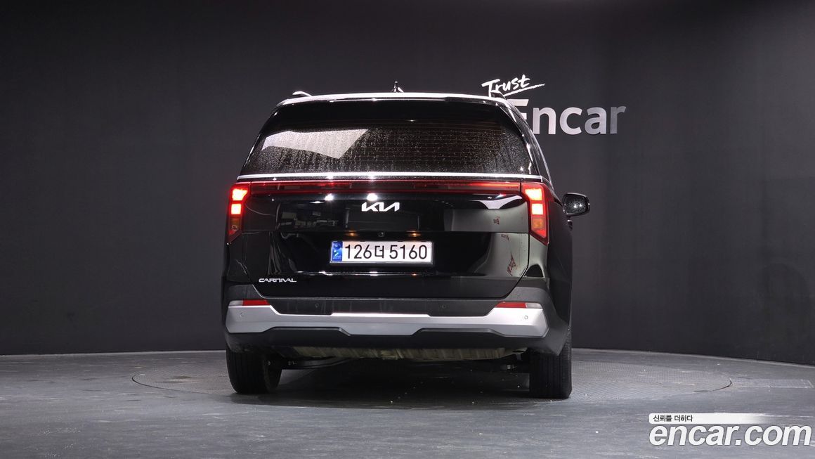 Kia Carnival 9-Seater Prestige, 2025