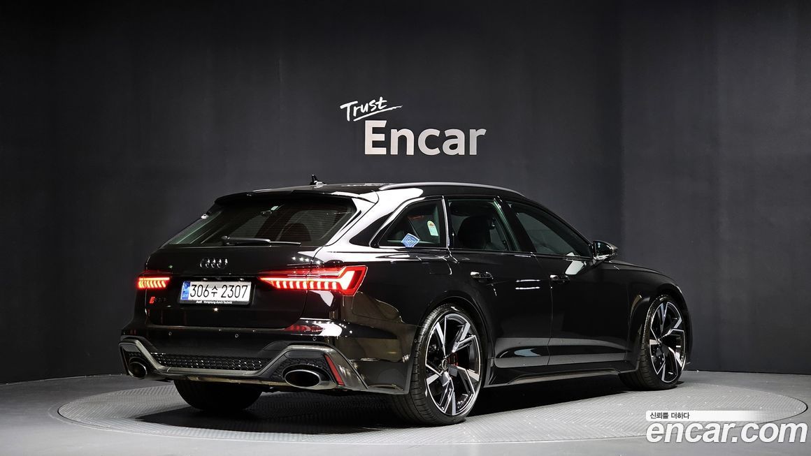 Audi RS6 4.0 TFSI Quattro Avant Performance, 2024