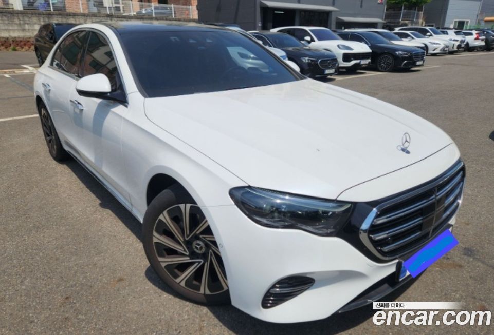 Mercedes-Benz E-Class E300 4MATIC Exclusive, 2024