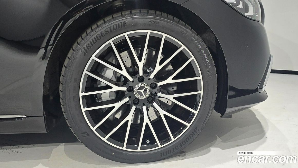 Mercedes-Benz S-Class S580L 4MATIC, 2025