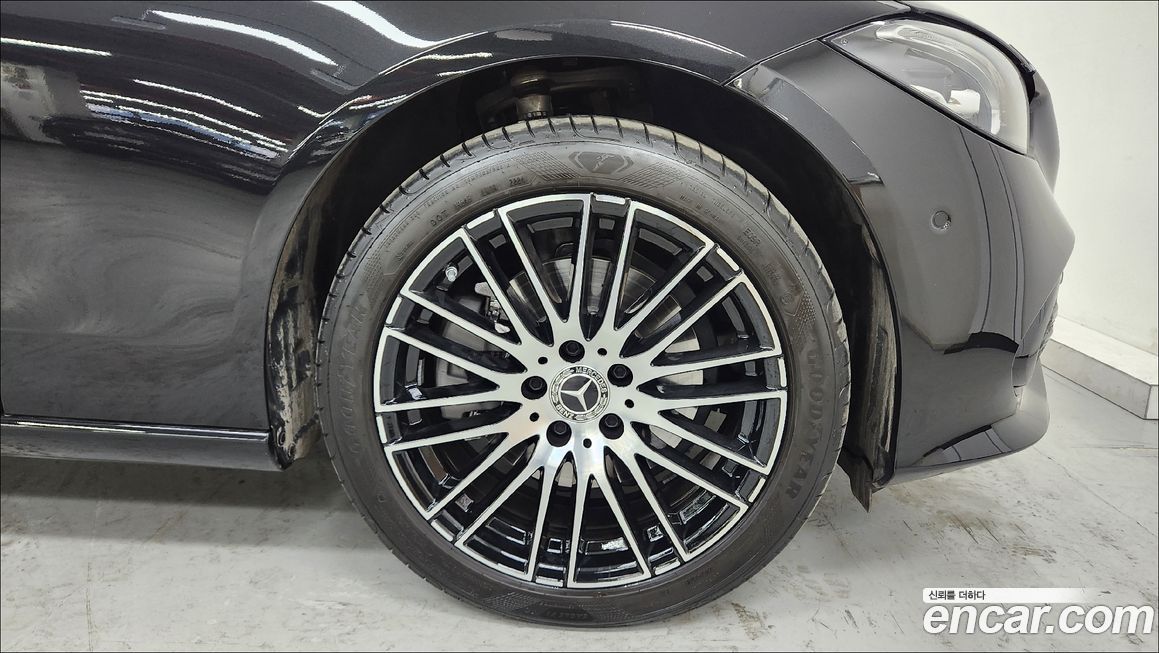Mercedes-Benz C-Class C200 Avantgarde, 2025