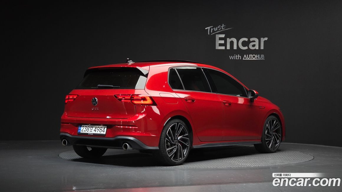 Volkswagen Golf 2.0 GTI, 2024