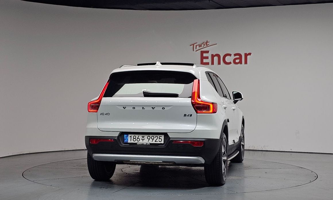 Volvo XC40 B4 Ultimate Bright, 2023