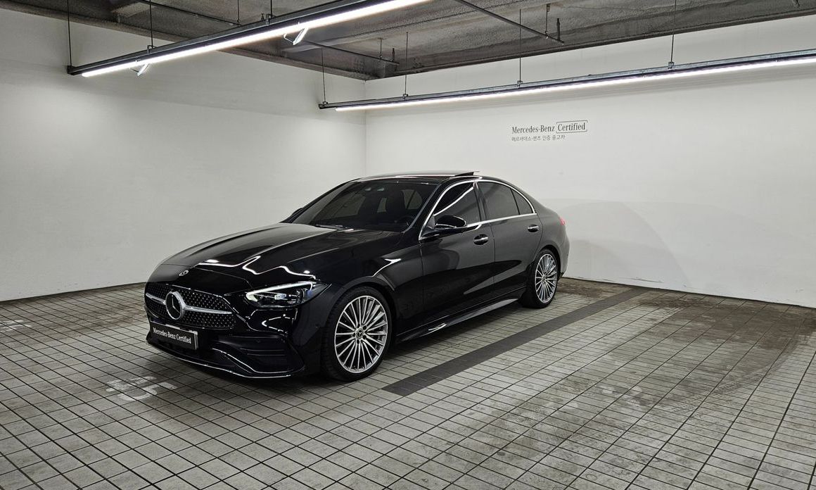Mercedes-Benz C-Class C300 4MATIC AMG Line, 2023