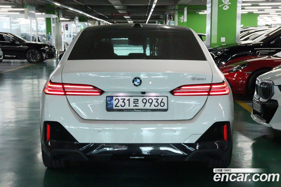 BMW 5-Series 520i M Sport, 2024