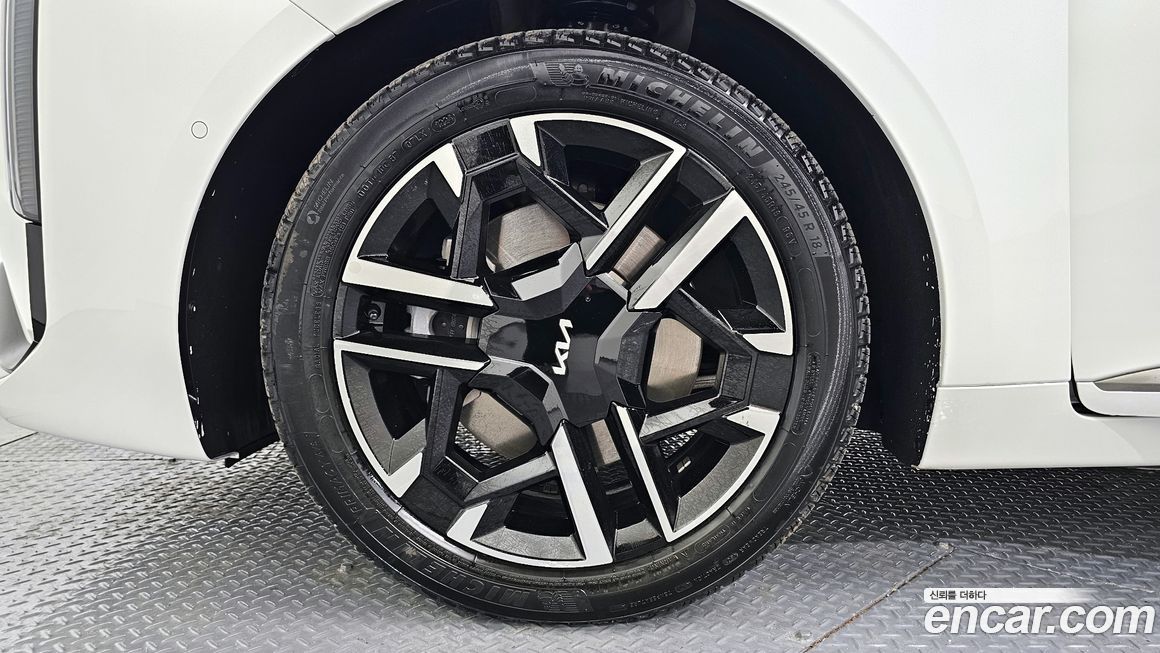 Kia K8 2.5 Gasoline 2WD, 2025