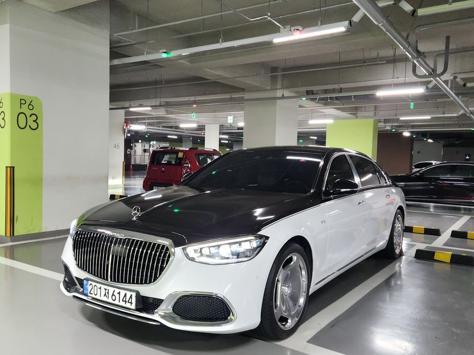 Mercedes-Benz S-Class Maybach S580 4MATIC, 2024
