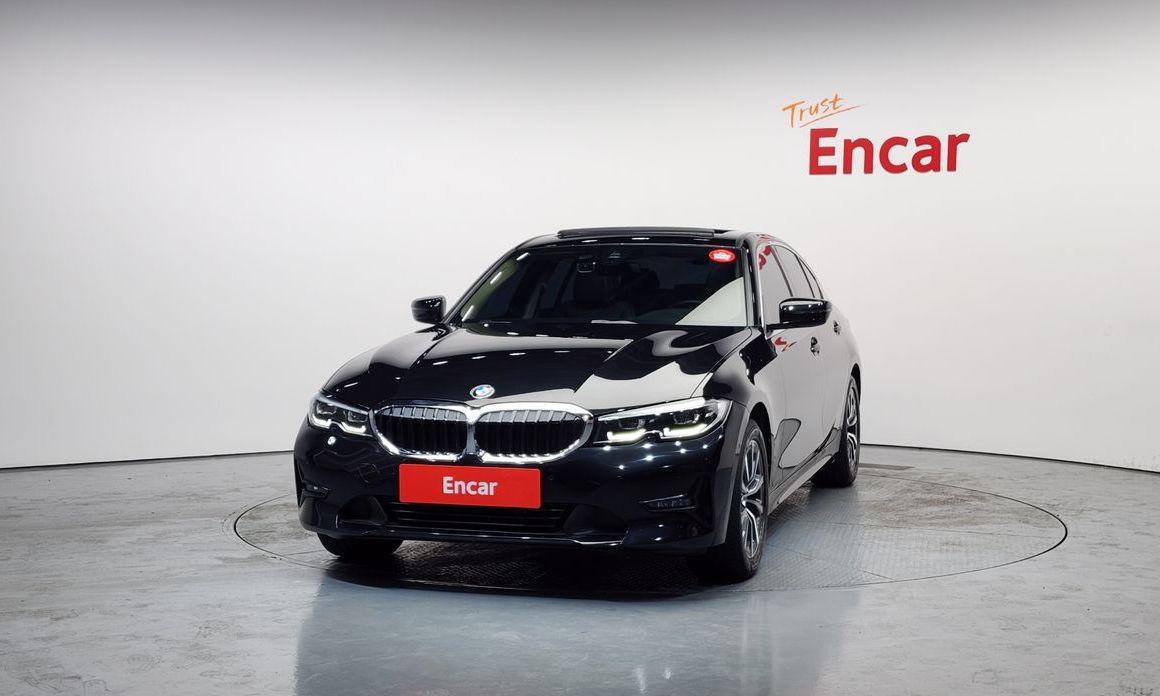 BMW 3-Series 320i, 2022