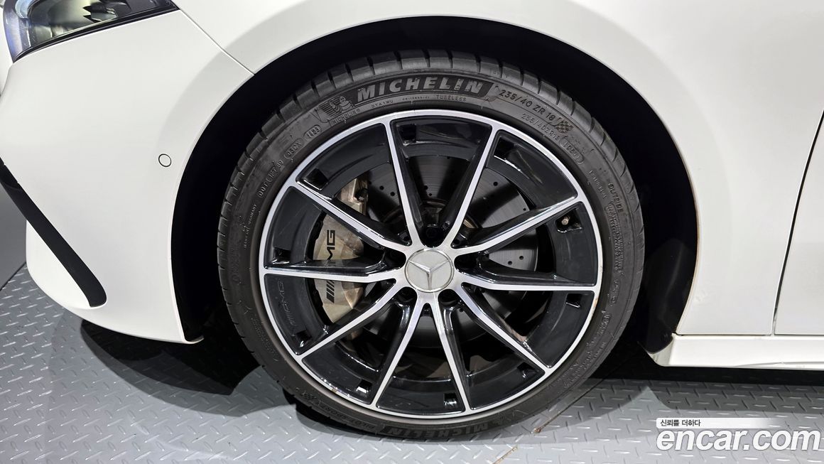 Mercedes-Benz A-Class AMG A35 4MATIC Sedan, 2024