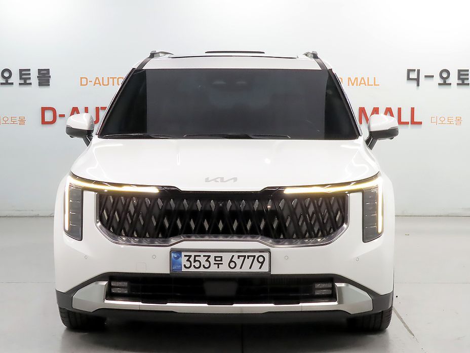 Kia Carnival 9-Seater Noblesse, 2024